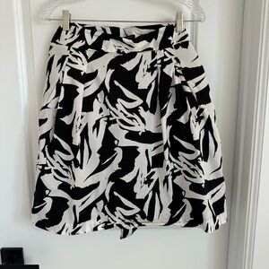 Ann Taylor Black and White Skirt